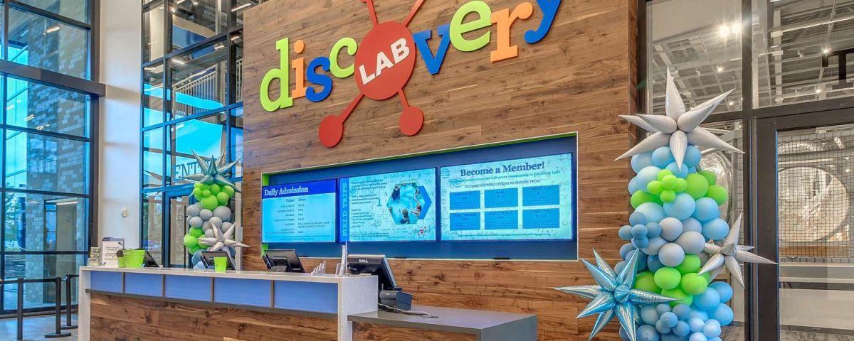 Discovery Lab Counter